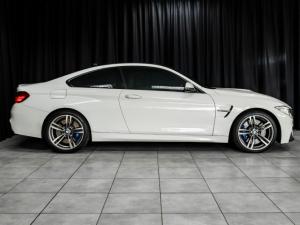 BMW M4 M4 coupe auto - Image 3