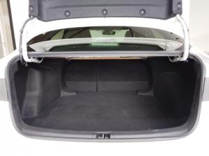 Toyota Corolla 2.0 XR - Image 6