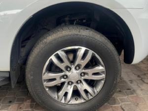 Ford Everest 2.2TDCi XLT auto - Image 6