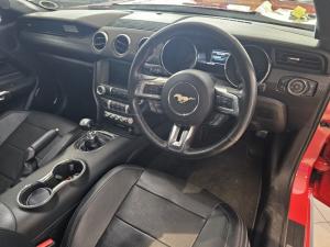 Ford Mustang 5.0 GT fastback - Image 10