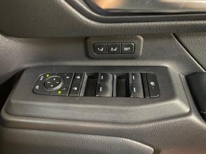 Toyota Land Cruiser Prado 2.8GD VX-R - Image 12