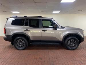 Toyota Land Cruiser Prado 2.8GD VX-R - Image 5