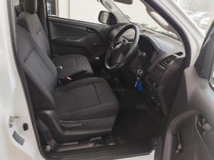 Isuzu D-Max Gen 6 250c single cab Fleetside - Image 4