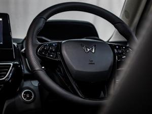 Mahindra XUV 3XO 1.2T AX7L - Image 9