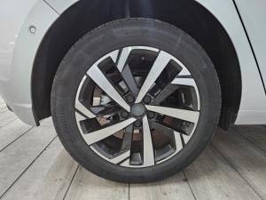 Volkswagen Polo hatch 1.0TSI Life auto - Image 5