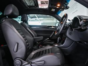 Volkswagen Beetle 1.4TSI Sport auto - Image 10