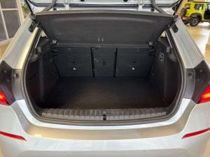 BMW 1 Series 118i Sport Line - Image 10