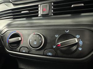 Hyundai i20 1.2 Motion - Image 12