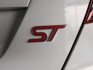 Ford Fiesta ST - Image 14