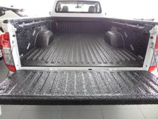 Nissan Navara 2.5DDTi single cab XE