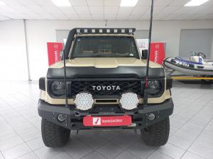 Toyota Land Cruiser 79 2.8GD-6 double cab - Image 4