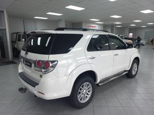 Toyota Fortuner 3.0D-4D Ltd edition auto - Image 2