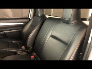 Toyota Hilux 2.4GD single cab S (aircon) - Image 11
