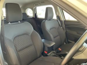 Toyota Urban Cruiser 1.5 XR manual - Image 17