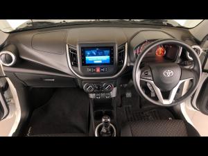 Toyota Vitz 1.0 XR manual - Image 6