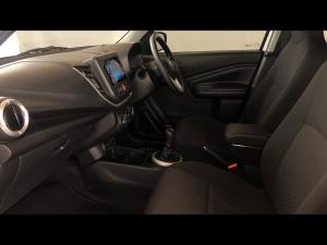 Toyota Vitz 1.0 XR manual - Image 7