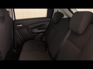 Toyota Vitz 1.0 XR manual - Image 11