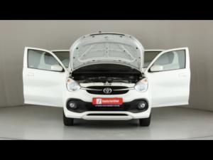 Toyota Vitz 1.0 XR manual - Image 28