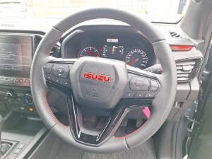 Isuzu D-Max 1.9TD double cab LS X-Rider auto - Image 8