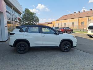 Toyota Urban Cruiser 1.5 XR manual - Image 3