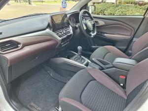 Toyota Starlet Cross 1.5 XR manual - Image 7