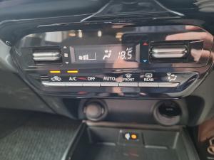 Toyota Starlet Cross 1.5 XR manual - Image 16