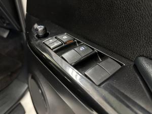 Toyota Hilux 2.4GD-6 double cab 4x4 Raider auto - Image 11