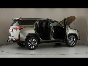 Toyota Fortuner 2.4GD-6 auto - Image 31