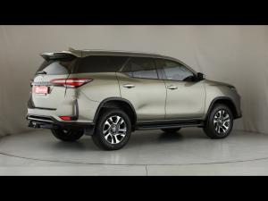 Toyota Fortuner 2.4GD-6 auto - Image 2