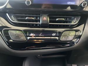 Toyota C-HR 1.2T - Image 16