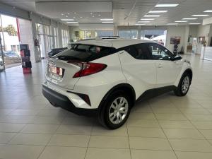 Toyota C-HR 1.2T - Image 2