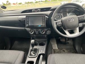Toyota Hilux 2.4GD-6 double cab Raider auto - Image 6
