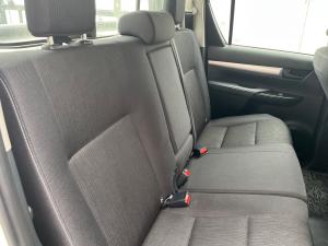 Toyota Hilux 2.4GD-6 double cab Raider auto - Image 13