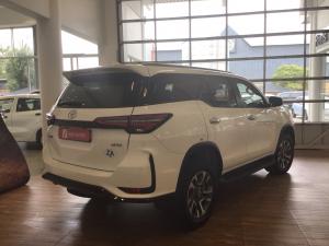 Toyota Fortuner 2.8GD-6 4x4 - Image 2