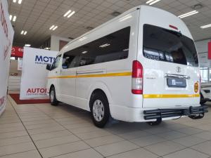 Toyota Hiace 2.5D-4D bus 14-seater GL - Image 19