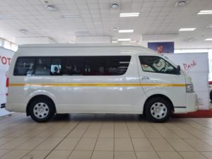 Toyota Hiace 2.5D-4D bus 14-seater GL - Image 3