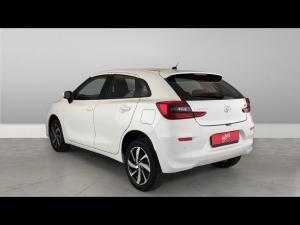 Toyota Starlet 1.5 XS auto - Image 9