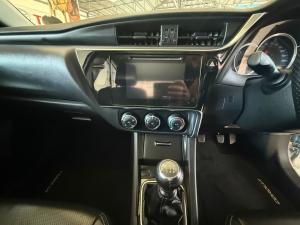 Toyota Corolla 1.6 Prestige - Image 11