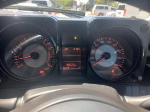 Suzuki Jimny 1.5 GLX AllGrip 3-door manual - Image 11