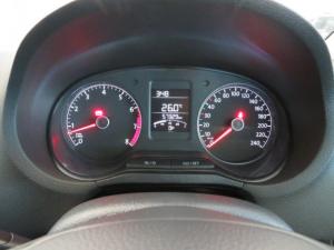 Volkswagen Polo Vivo 1.4 Trendline - Image 13