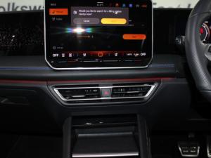 Volkswagen Tiguan 2.0 TDI R-LINE 4M DSG - Image 11