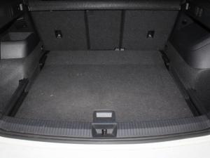 Volkswagen Tiguan 2.0 TDI R-LINE 4M DSG - Image 8