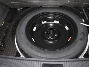 Volkswagen Tiguan 2.0 TDI R-LINE 4M DSG - Image 9