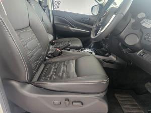 Nissan Navara 2.5DDTI PRO-4X Warrior 4X4 automatic D/C - Image 6