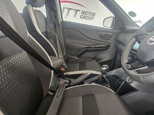 Nissan Magnite Kuro 1.0T - Image 22