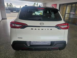 Nissan Magnite Kuro 1.0T - Image 6