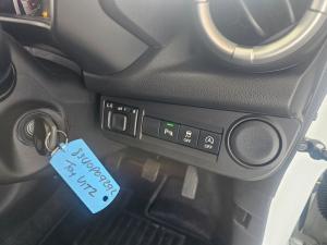 Toyota Vitz 1.0 XR - Image 11