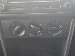 Volkswagen Polo Vivo 1.6 Comfortline TIP - Image 11