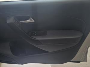 Volkswagen Polo Vivo 1.6 Comfortline TIP - Image 18