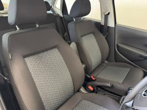 Volkswagen Polo Vivo 1.4 Life - Image 10